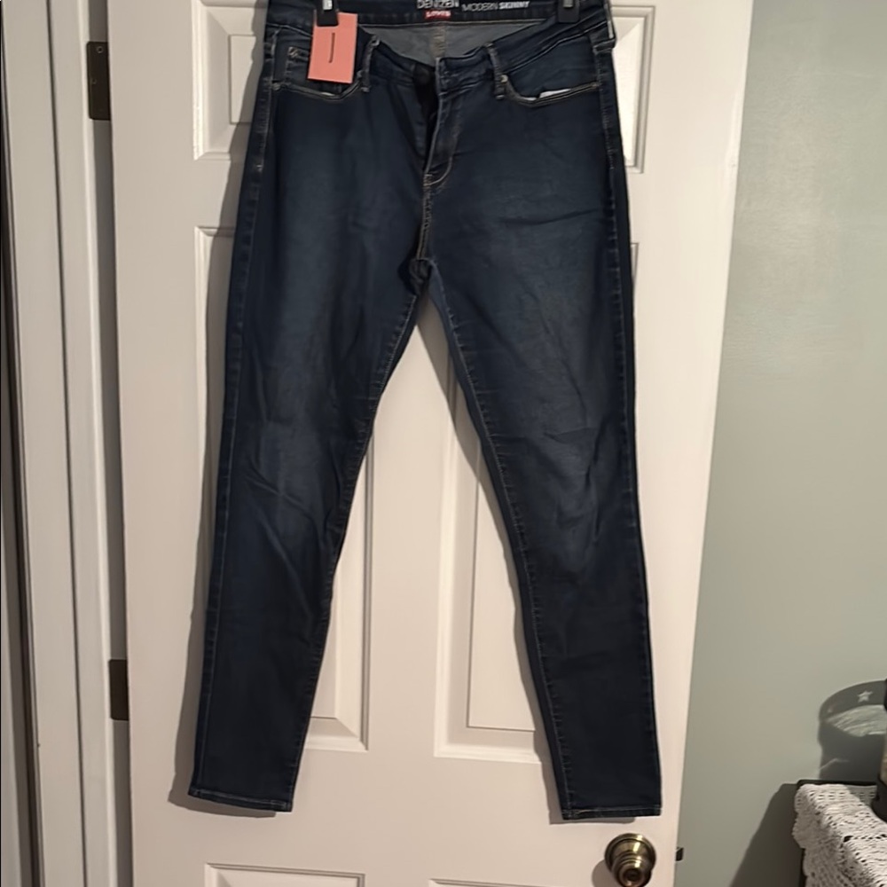 Women's Blue Jeans